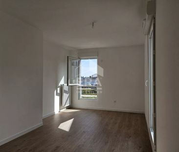 Grand appartement F4 avec 2 balcons et 2 places de parkings - Photo 1