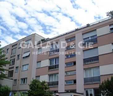 Furnished studio on the upper floor. - Photo 4