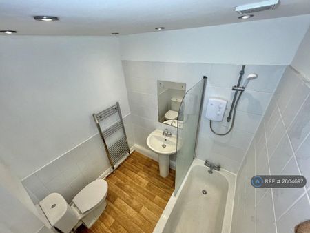 1 bedroom flat to rent - Photo 5
