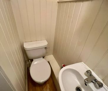 Studio Flat, St. Stephens Gardens, W2 - Photo 4