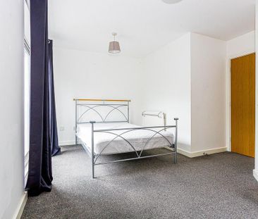 4 bedroom townhouse to rent - Photo 5