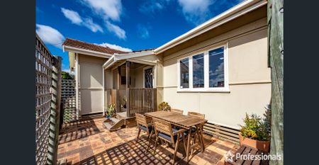 62 Whitfield Street, Beachlands, WA 6530 - Photo 2