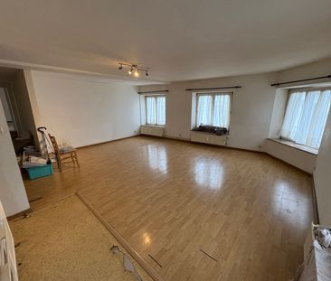 Lumineux appartement 2ch. à 5300 Andenne  Loyer: 710 € - Photo 3