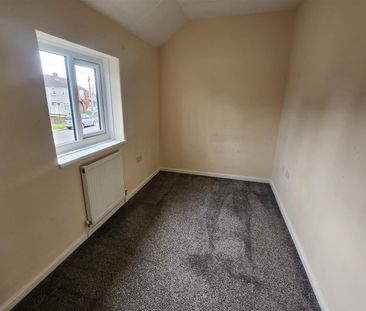 Harrison Way, Lydney - Photo 2