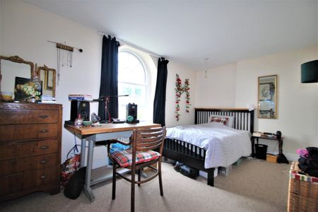 Upper East Hayes, Bath - Photo 5