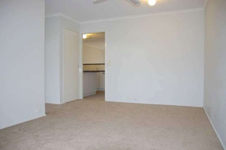 11/167 Knoke Avenue, Gordon ACT 2906 - Townhouse For Rent | Domain - Photo 2