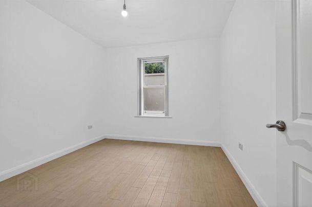 Apt 2, 51 53bridge Street, Lisburn, BT28 1XZ - Photo 1