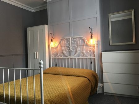 4 Bed - Kesteven Street â€“ 4 Bed - Photo 3