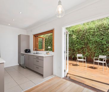 4 Yarmouth Street, Ringwood VIC 3134 - House For Rent | Domain - Photo 6