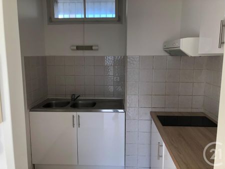 Location Appartement 2 pièces 47m² MONTPELLIER 34090 - Photo 2