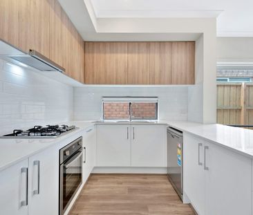 Stylish Family Home in the Heart of Leopold - Photo 3