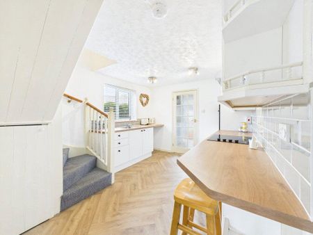 1 bedroom semi-detached house to rent - Photo 5