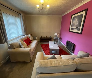 Tamar Grove, Hull - Photo 1