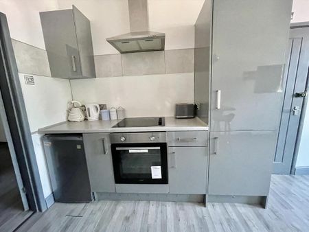 1 bedroom flat to rent - Photo 4