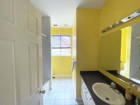 For Lease - 5923 Blue Spruce Avenue, Burlington, Ontario - Photo 3