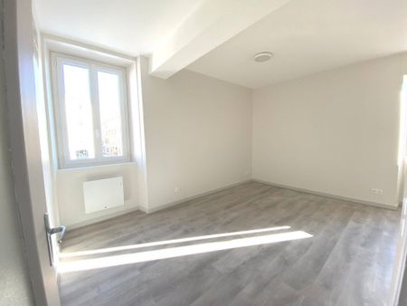 Location appartement 4 pièces 66 m² à Romans-sur-Isère (26100) - Photo 2