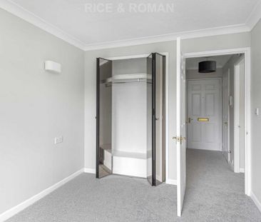 1 bedroom retirement property to rent - Photo 6