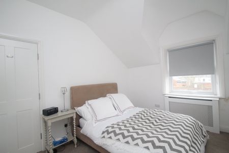2 bedroom apartment to rent - Photo 4
