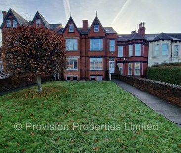 7 Bedroom House Brudenell Road - Photo 6