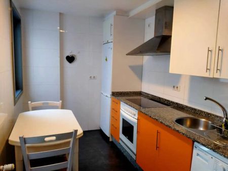 Piso de alquiler en Travesia Porto, O Milladoiro - Photo 3