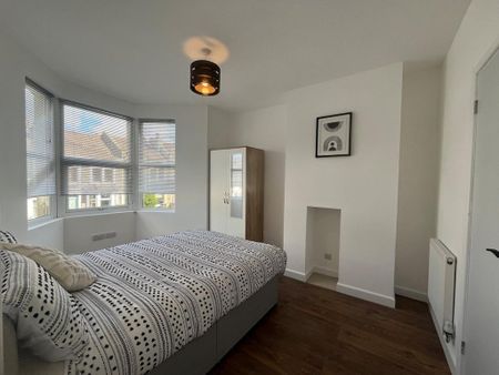 3 bedroom maisonette to rent - Photo 3