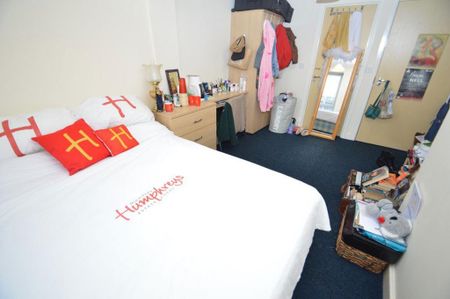 6 bedroom house to rent - Photo 3
