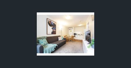 Fully Furnished City Living, swimming pool and Gym - Photo 3