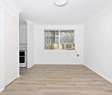 One-Bedroom Apartment in a Prime Harris Park Location - Photo 5