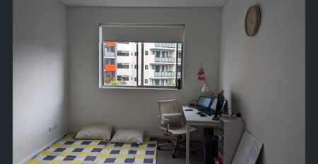 Stylish Boutique Apartment a stone's throw from vibrant North Strathfield Bakehouse Quarter - Photo 4