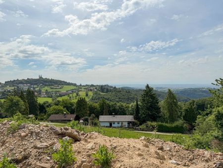 Exklusiver Erstbezug mit Garten, Terrasse, zwei Stellplätzen und herrlichem Fernblick - Photo 5