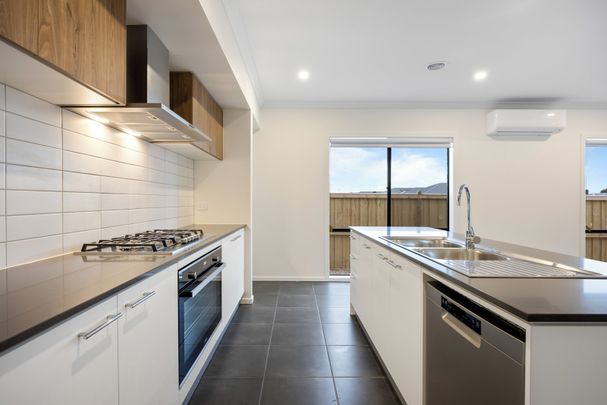 FAMILY HOME IN BONSHAW! - Photo 1