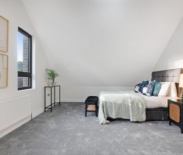 4 bedroom semi-detached house to rent - Photo 4