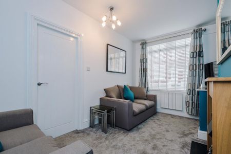 1 bedroom in a house share to rent - Photo 5