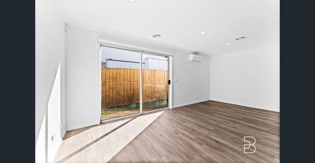 Stunning Family Home in Fraser Rise... - Photo 1