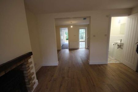 Spring Lane, Farnham Royal, Slough, SL2 - Photo 5