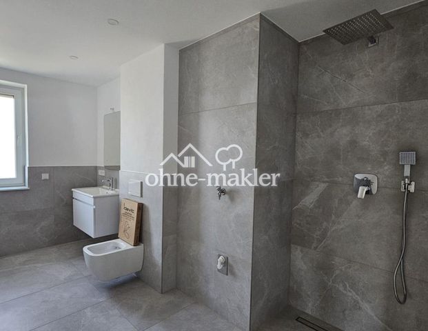 ** Helles Dachgeschoss-Paradies mit Weitblick in die Natur!** - Foto 1