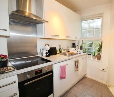 West Barnes Lane, New Malden, KT3 4PP - Photo 1