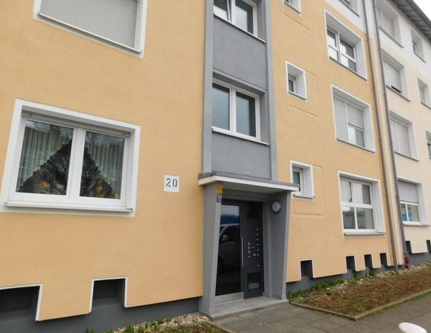 2-Zimmer-Erdgeschoss-Wohnung mit Balkon! - Foto 1