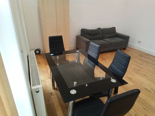 1 Bed Flat, Mare Street, E8 - Photo 1