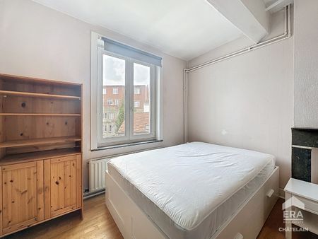 ETTERBEEK - DUPLEX GEMEUBELD 3 KAMERS VAN 105M² + TERRAS - Foto 2