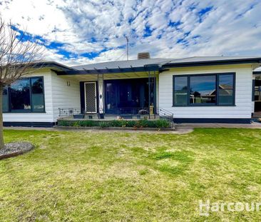 Renovated home near river - Photo 5