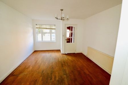 Bowfell Drive, Langdon Hills, Property for rent - Photo 3