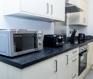 2 Bed Flat, Quay House, M5 - Photo 3