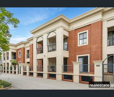 ENVIABLE LOCATION! - Photo 3