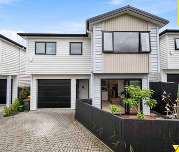 Modern Living in the Heart of Te Atatu South - Photo 4
