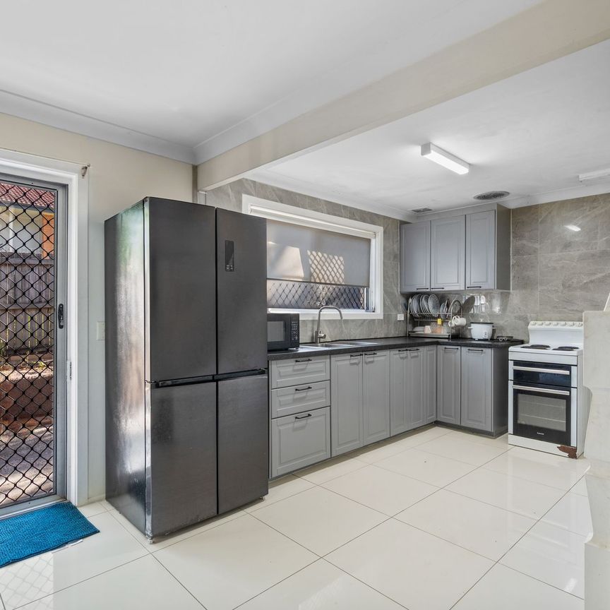 9/22 North Road, Woodridge QLD 4114 - House For Rent | Domain - Photo 1