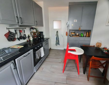 St-Imier, Bel appartement de 4.5 pièces avec balcon - idéalement situé - Photo 5