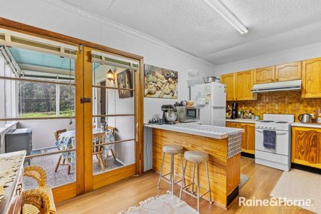 Furnished peaceful retreat - Photo 2