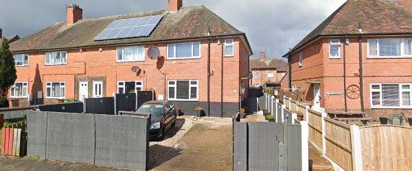 3 Bed End Terrace, Frinton Road, NG8 - Photo 1