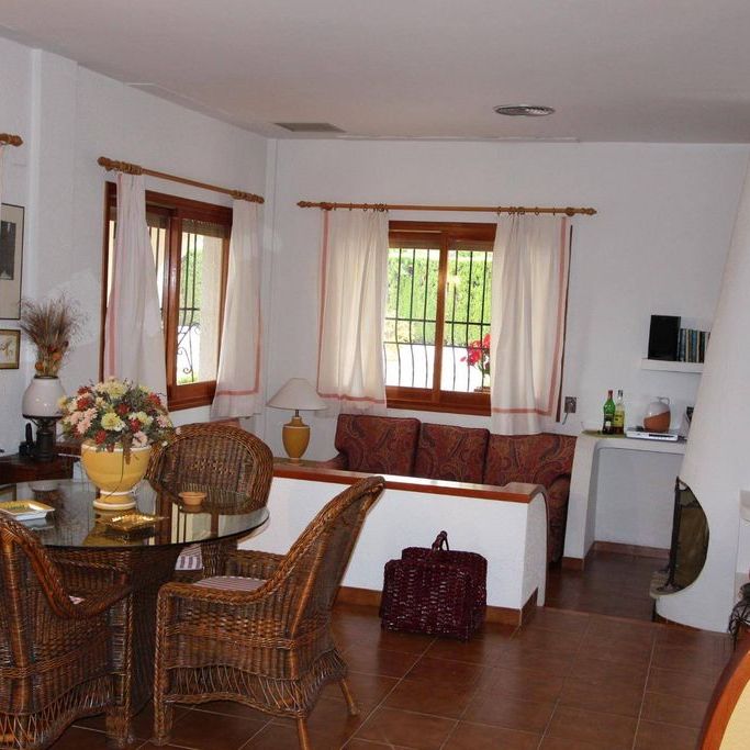 5 room luxury Detached House for rent in Torrent, Valencia - Photo 1